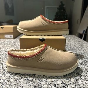 UGG Tasman Slippers Sand/Dark Cherry Women's Size 10 Brand New